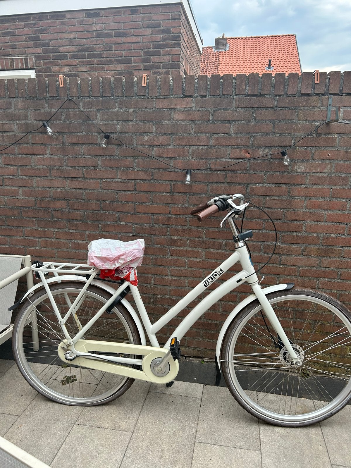 Union fiets met lekke achterband, Fietsen en Brommers, Fietsen | Dames | Damesfietsen, Ophalen, Gebruikt, Overige merken