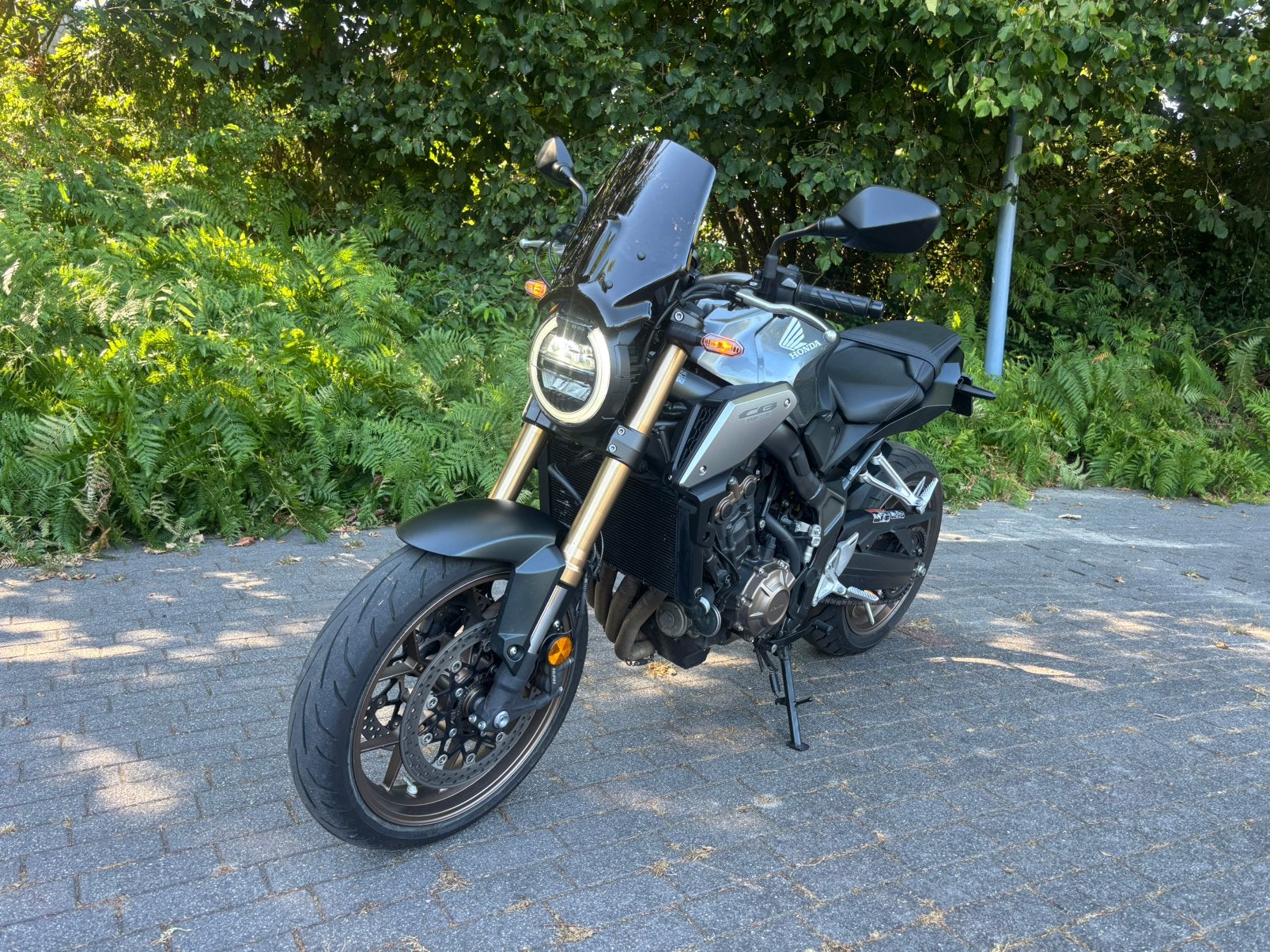 Honda cb 650 r met akrapovic uitlaat, Occasion, 4 cilinders, Motorrijbewijs A, Meer dan 35 kW