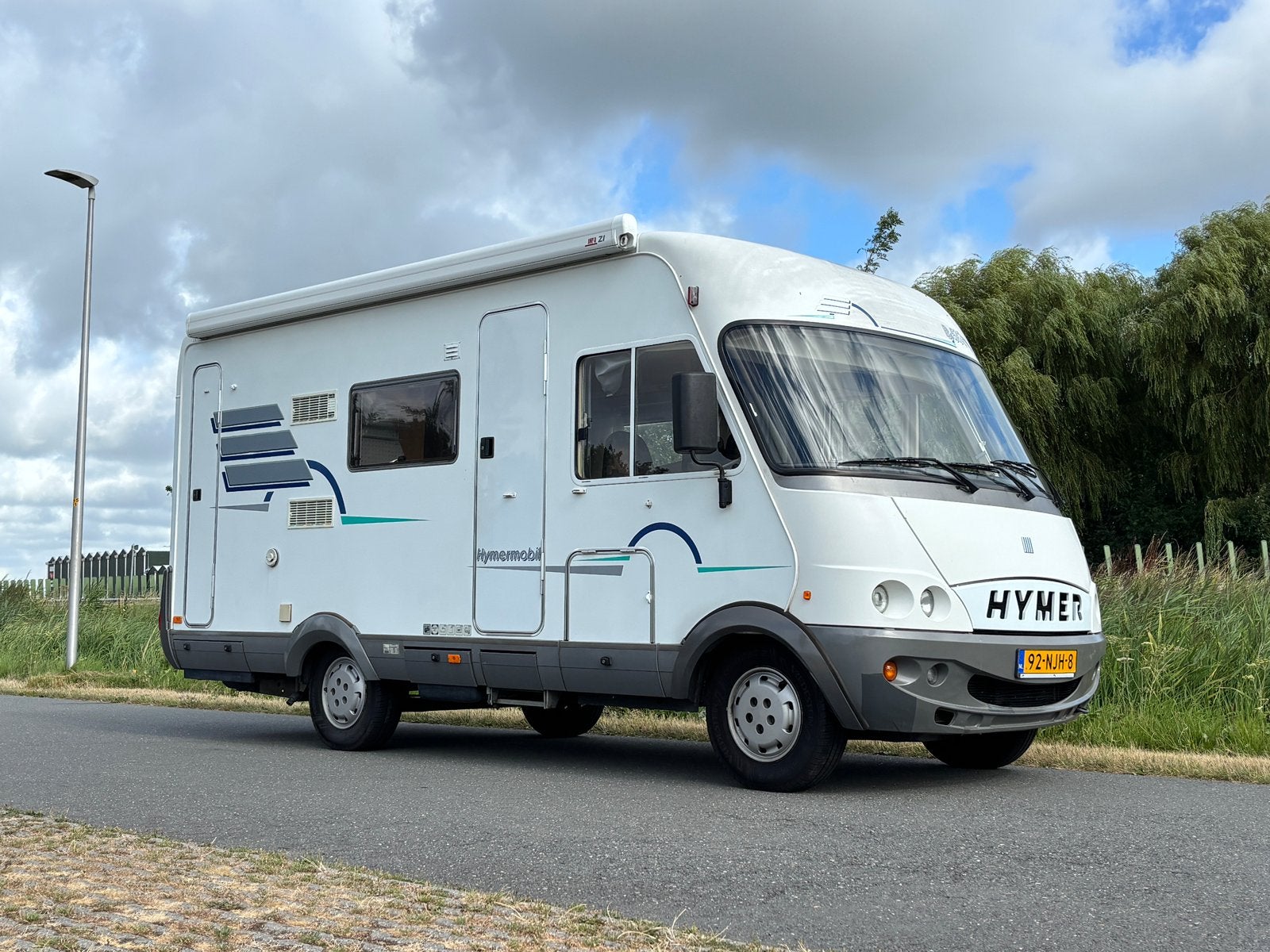 Hymer B564 2.5TDI Integraal Hefbed Trekhaak Nieuwe APK Airco, Integraal, Ringverwarming, Fiat, Treinzit