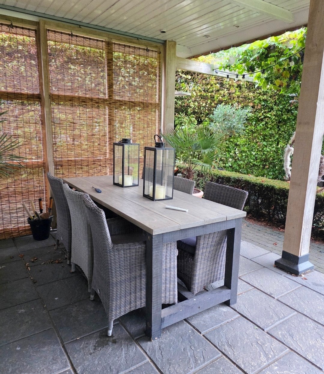 6 Comfortabele Wicker Stoelen en Kussens, Ophalen, Gebruikt, 6 zitplaatsen, Wicker