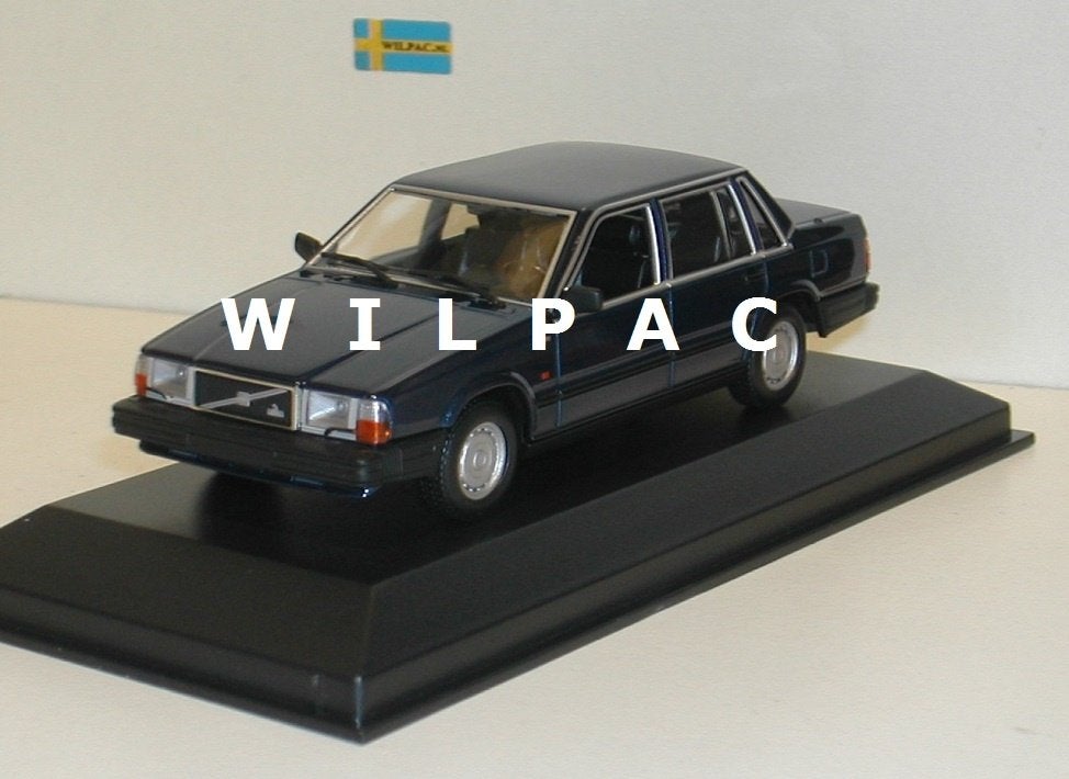Volvo 740 744 gl blauw . Maxichamps 1:43 mal . Minichamps., Hobby en Vrije tijd, Ophalen of Verzenden, Nieuw, Auto, Overige merken