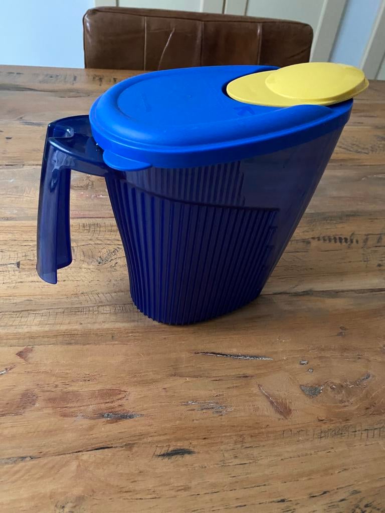 Tupperware microplus kan magnetron kan, Ophalen of Verzenden, Blauw, Beker of Kan