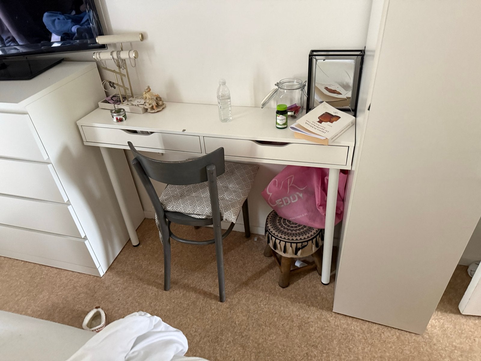 Wit bureau met lades, Huis en Inrichting, Ophalen, Gebruikt, Met lades, Spaanplaat of MDF