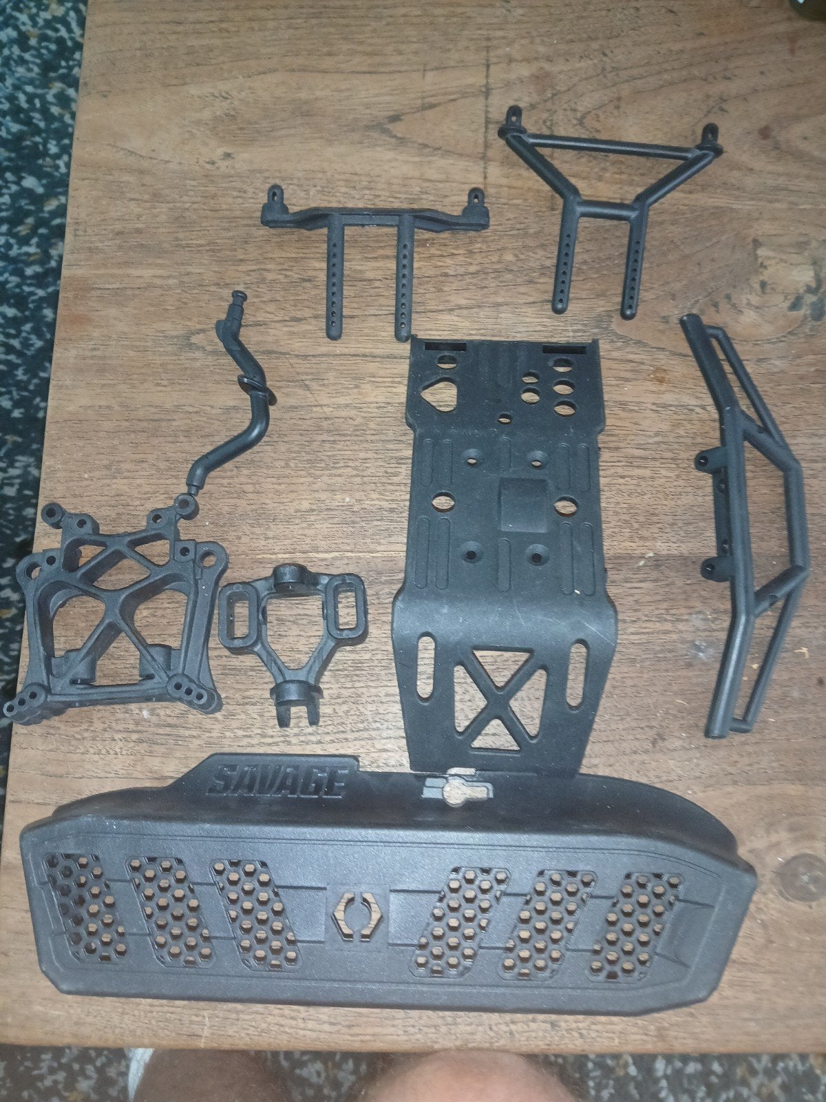 HPI Savage X flux v2 onderdelen - Chassis, bumpers en meer, Elektro, Gebruikt, Ophalen of Verzenden, Onderdeel