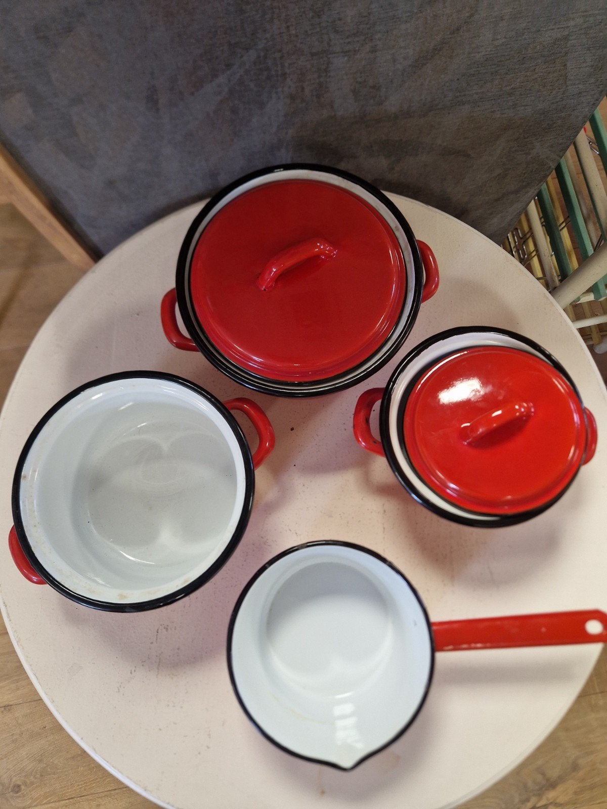 Set van 4 rode emaille pannen met deksels, Ophalen of Verzenden