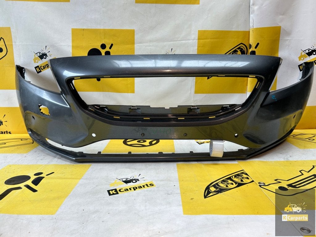 Volvo v40 Voorbumper PDC origineel bumper 13-21