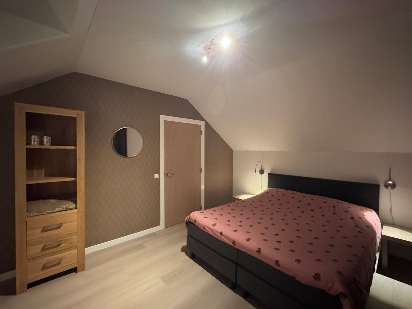 Lastminute overnachten in de Achterhoek, Ophalen, Zo goed als nieuw, Eenpersoons