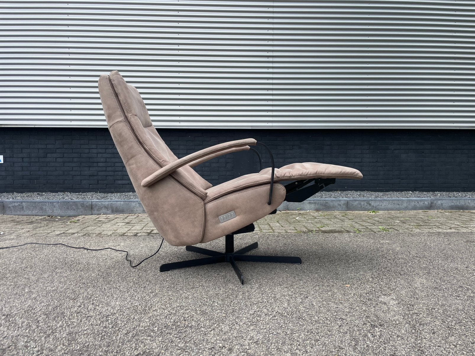 Elektrische prominent humberto relax fauteuil / relax stoel, Minder dan 75 cm, Ophalen of Verzenden, 50 tot 75 cm, A