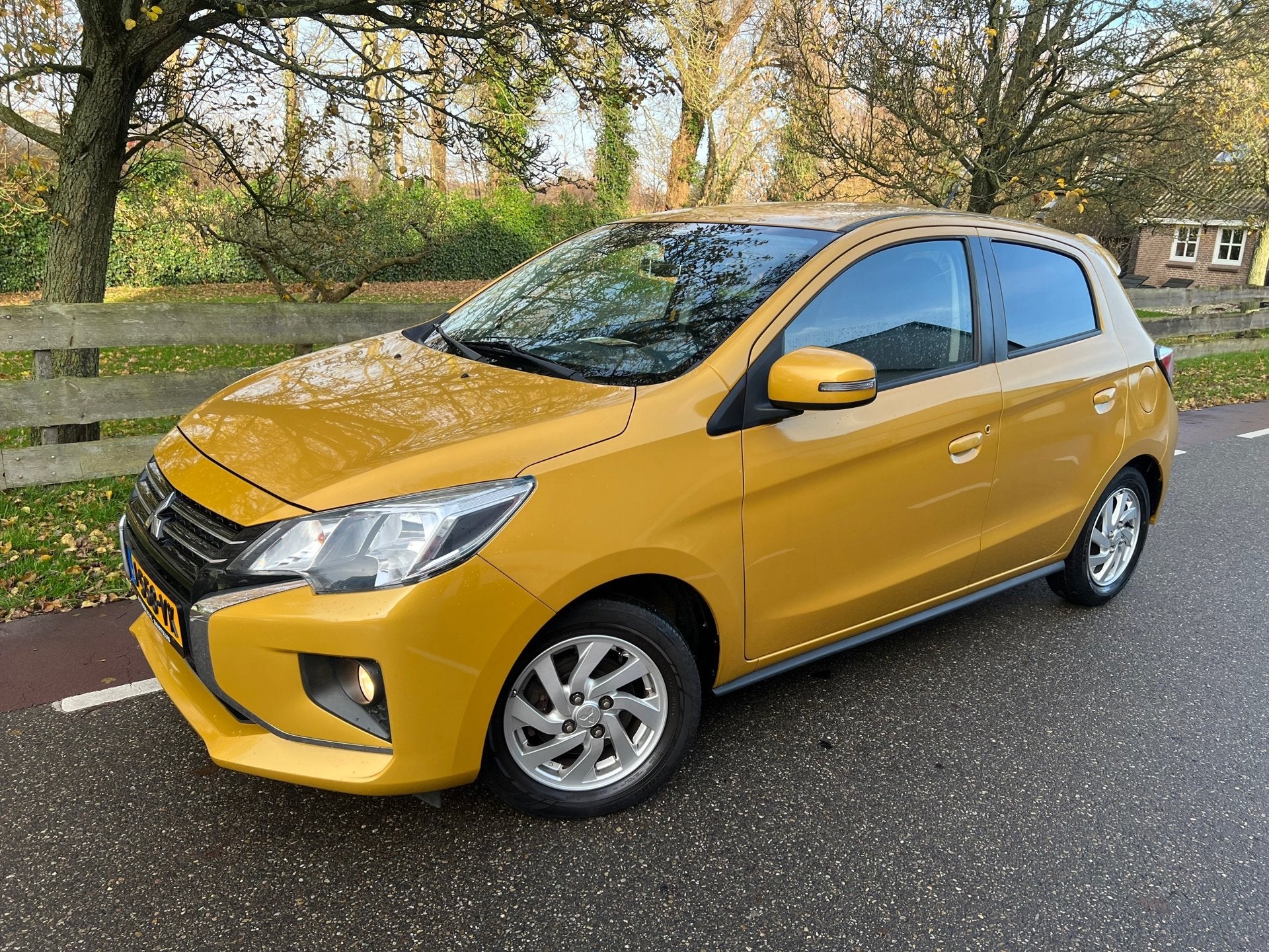 Mitsubishi Space Star 1.2 Nova Clima Navi ! 25.559 KM !, Auto's, Voorwielaandrijving, Stof, Gebruikt, Automatische klimaatregeling