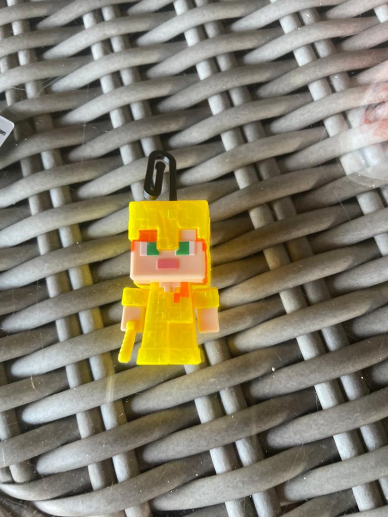 Minecraft sleutelhanger - Gele Steve/Alex skin, Ophalen of Verzenden, Zo goed als nieuw