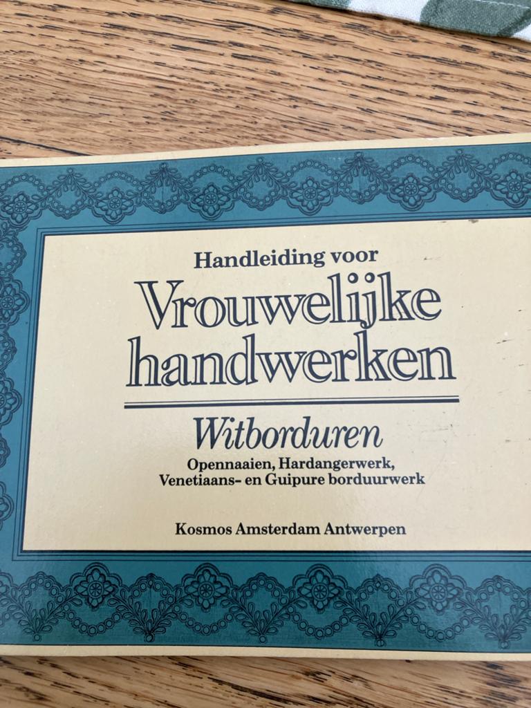 Handleiding voor Vrouwelijke Handwerken - Witborduren, Boeken, Ophalen of Verzenden, Zo goed als nieuw