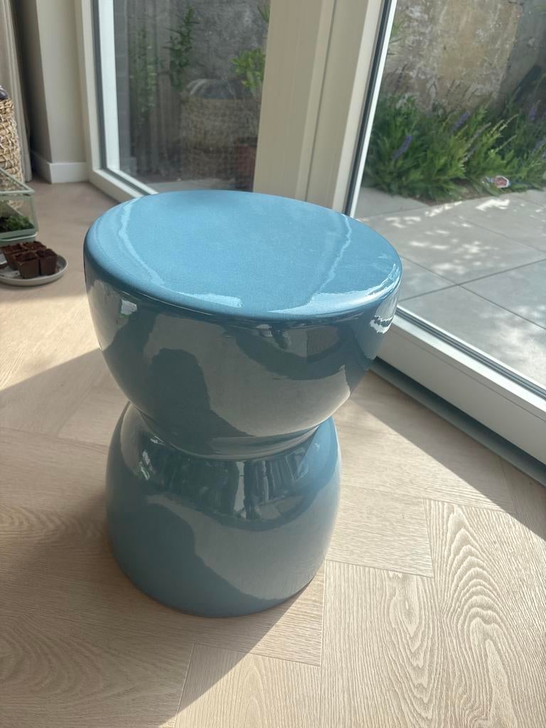 Stijlvol blauw tafeltje van karwei, Zo goed als nieuw, Rechthoekig, Ophalen, 45 tot 60 cm