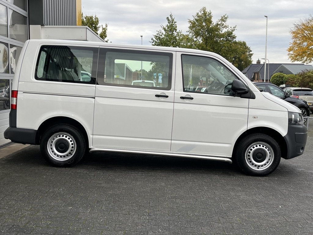 Volkswagen Transporter Kombi 2.0 TDI DSG Automaat L1H1 BTW e, Auto's, Volkswagen, Euro 5, Stof, Gebruikt, Zwart
