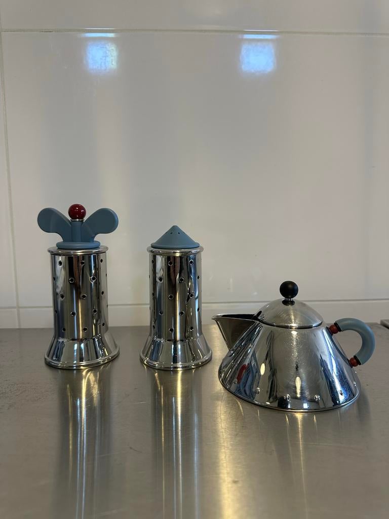 Alessi designset ongebruikt peper/zout, melkkannetje, Huis en Inrichting, Keuken | Keukenbenodigdheden, Theepot/fluitketel, Ophalen of Verzenden