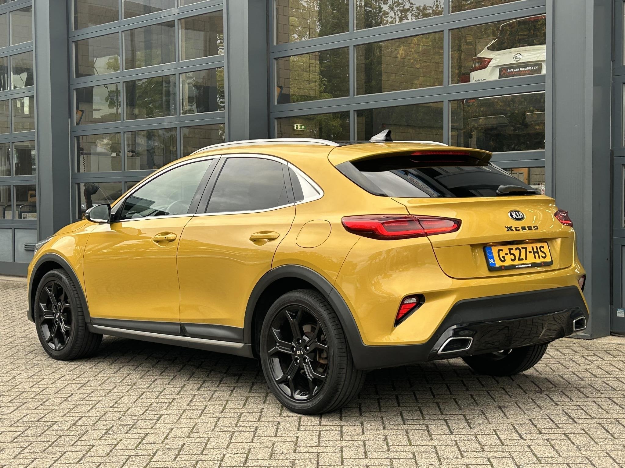 Kia XCeed 1.4 T-GDi DynamicPlusLine | Panoramadak | Navi | C, Auto's, Voorwielaandrijving, XCeed, 4 cilinders, Leder en Stof