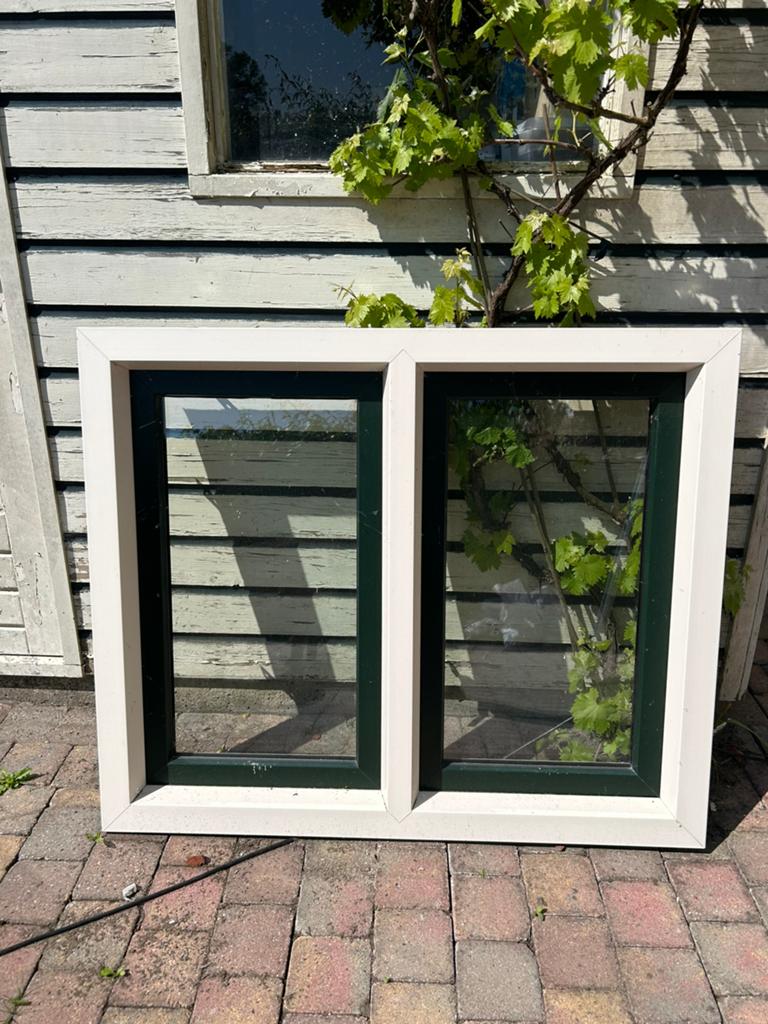 Kunststof kozijn te koop, Doe-het-zelf en Verbouw, Kozijnen en Schuifpuien, Kunststof, Raamkozijn, Zo goed als nieuw, Ophalen