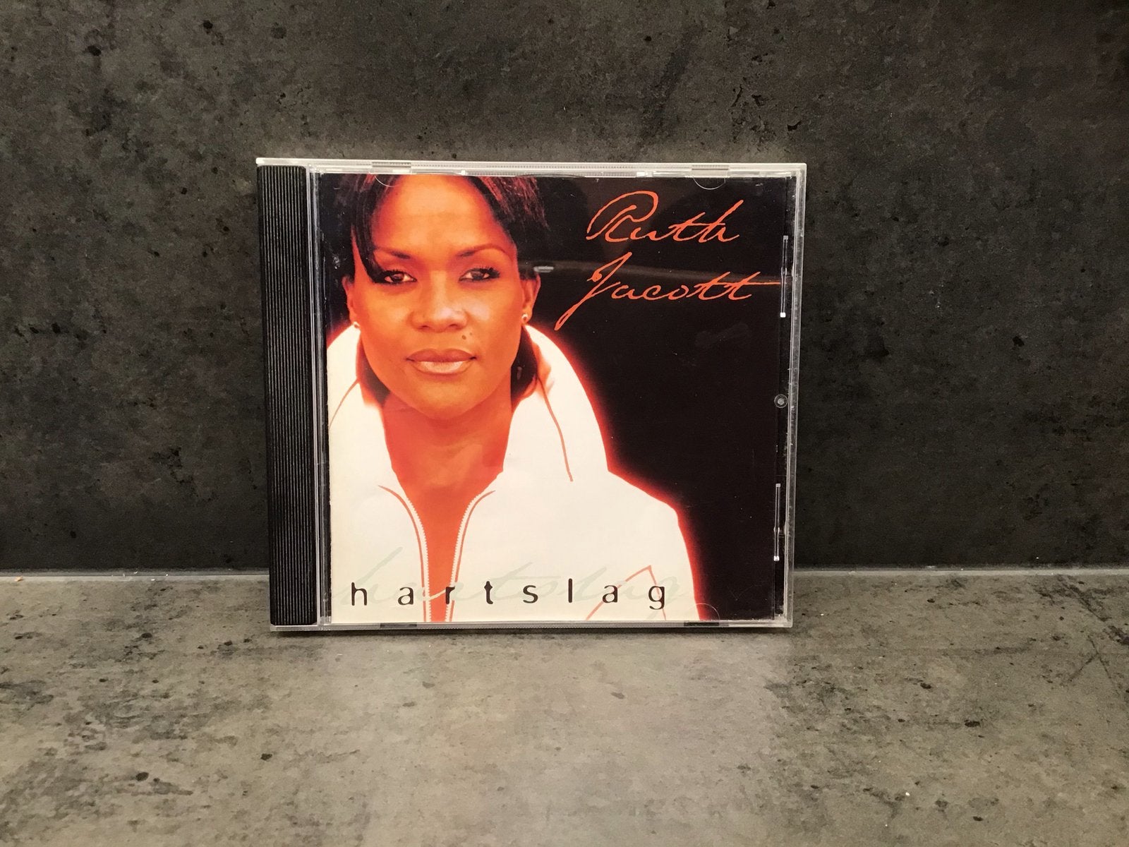 Cd ruth jacott “hartslag”, Ophalen of Verzenden, Zo goed als nieuw, Levenslied of Smartlap