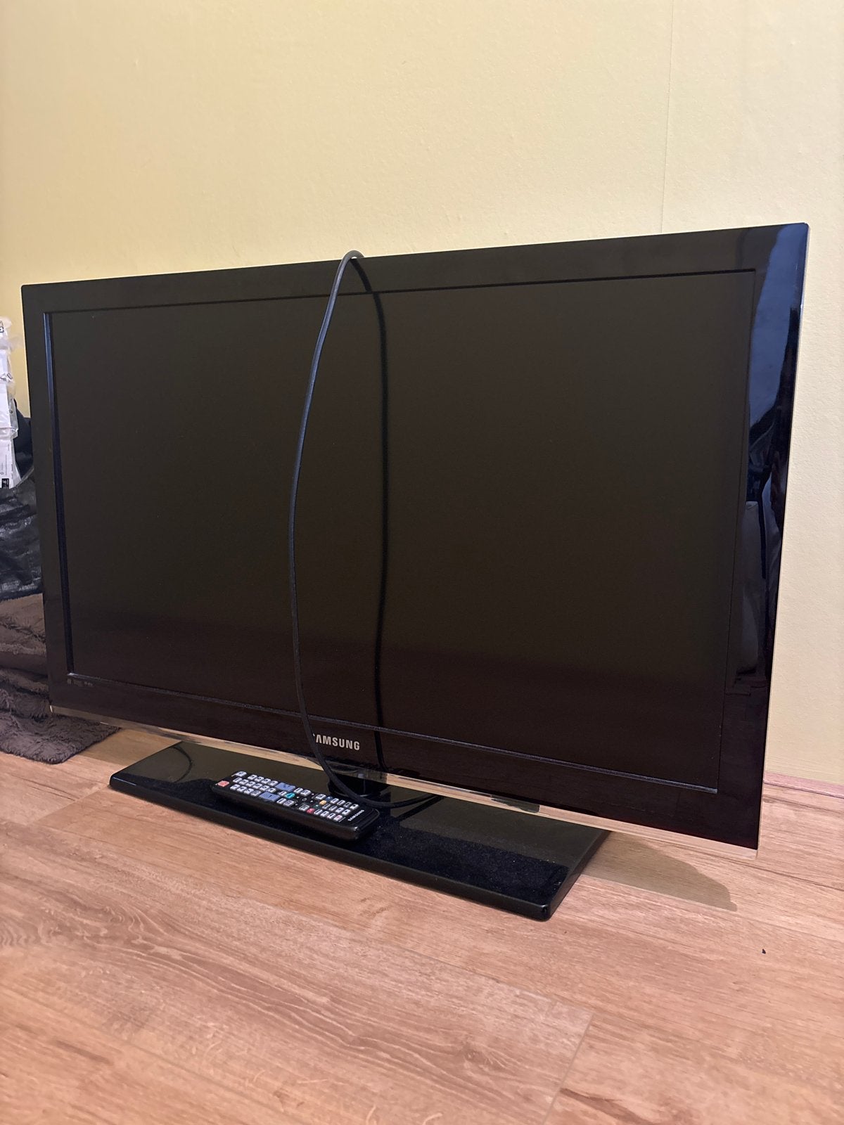 Samsung LE37C530F1W LCD TV - 37 inch Full HD, Ophalen, Gebruikt, 50 Hz, LCD