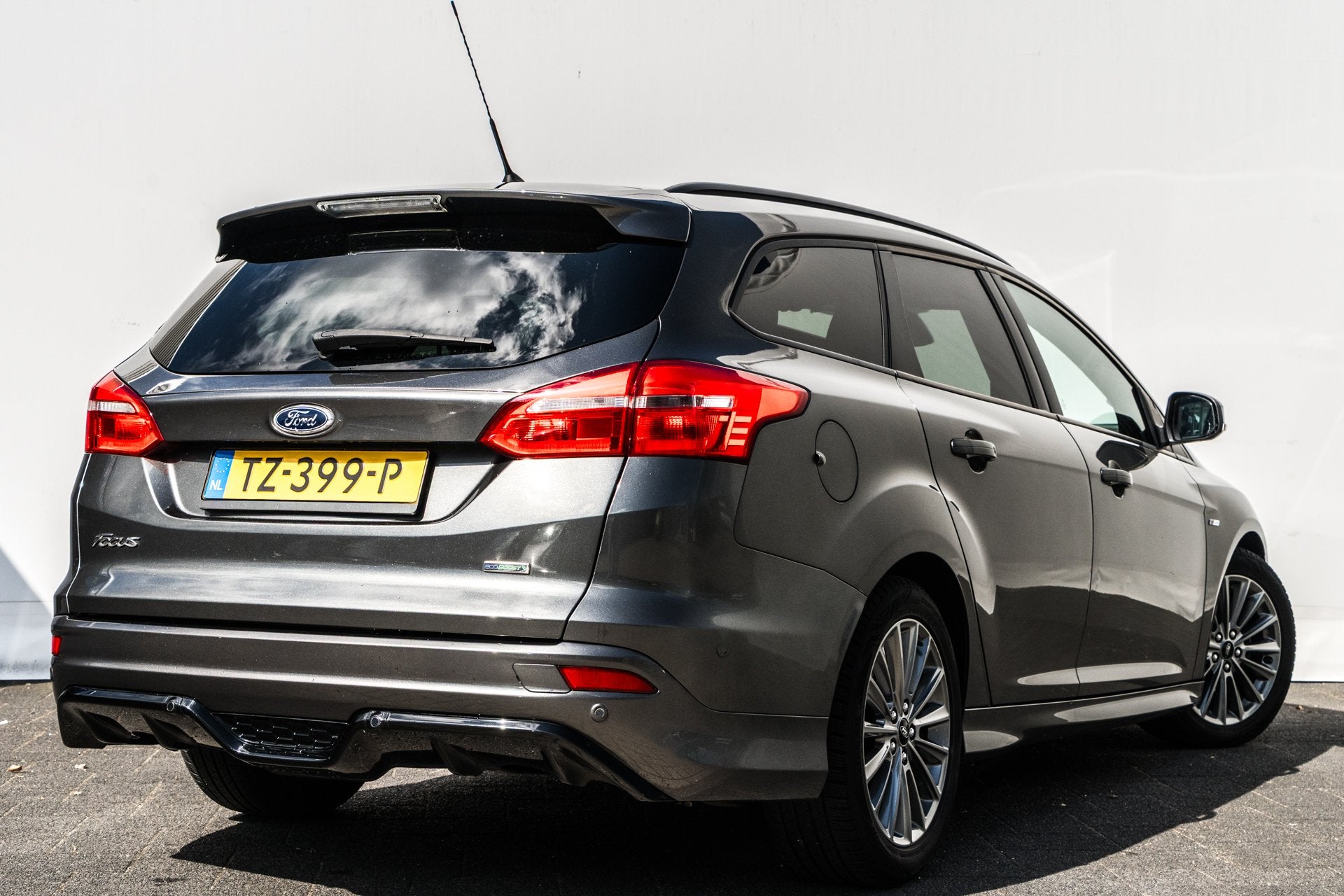 Ford FOCUS Wagon 1.0 ST-Line | PDC | Carplay | Cruise | PDC, Auto's, Automatische klimaatregeling, Stof, Gebruikt, Handgeschakeld
