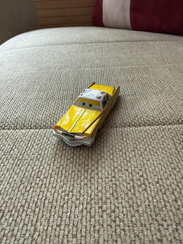 Disney Pixar Cars Tex Dinoco Die-cast Modelauto, Ophalen of Verzenden, Gebruikt