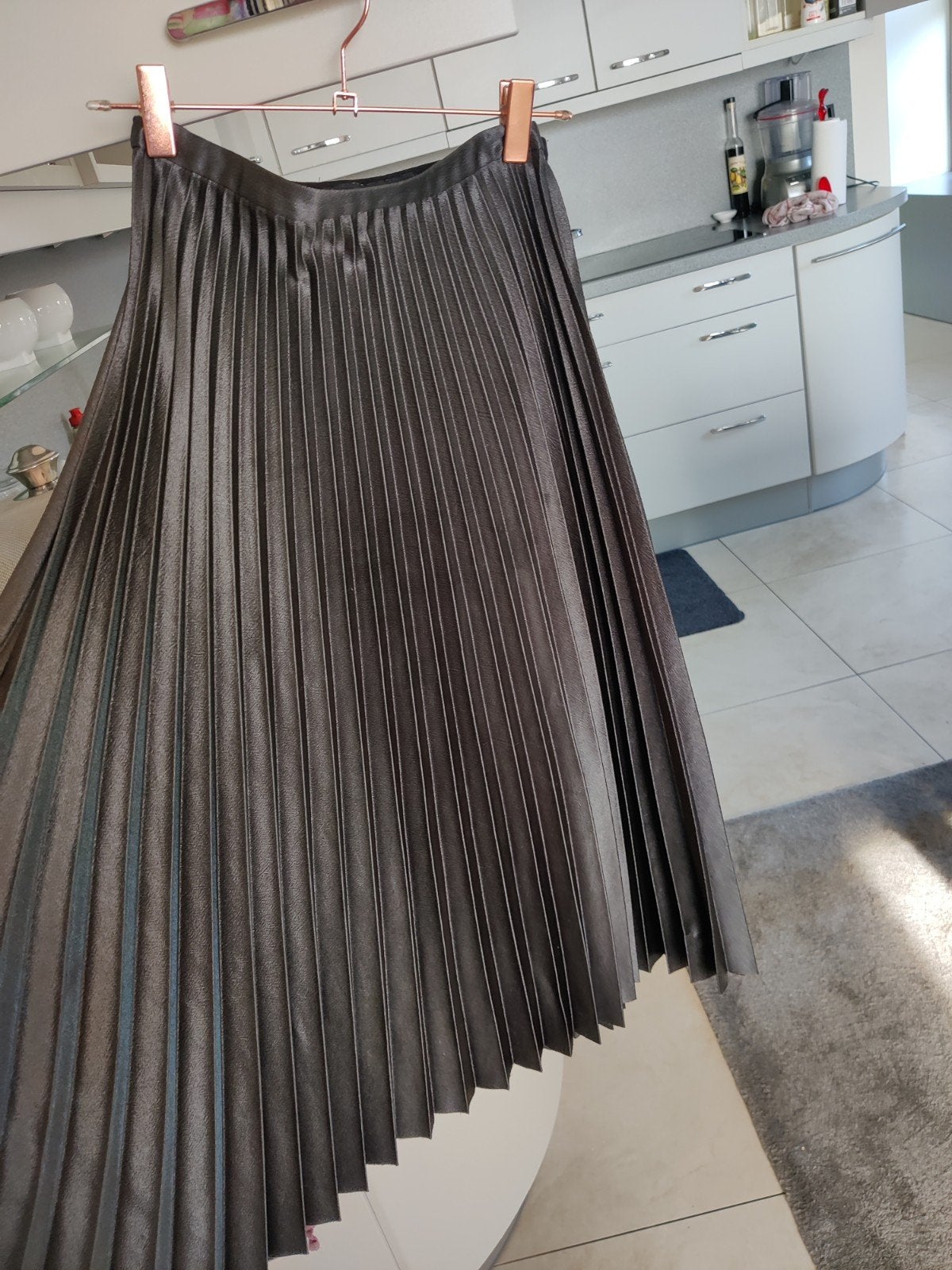 ZARA plisse rok groen als nieuw XS, Kleding | Dames, Rokken, Ophalen of Verzenden, Zo goed als nieuw, Maat 34 (XS) of kleiner