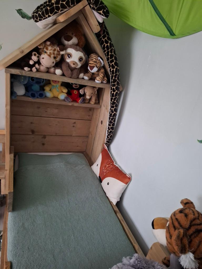 Uniek handgemaakt kinderbed met lade en bureautje., 85 tot 100 cm, Zo goed als nieuw, 160 tot 180 cm, Ophalen