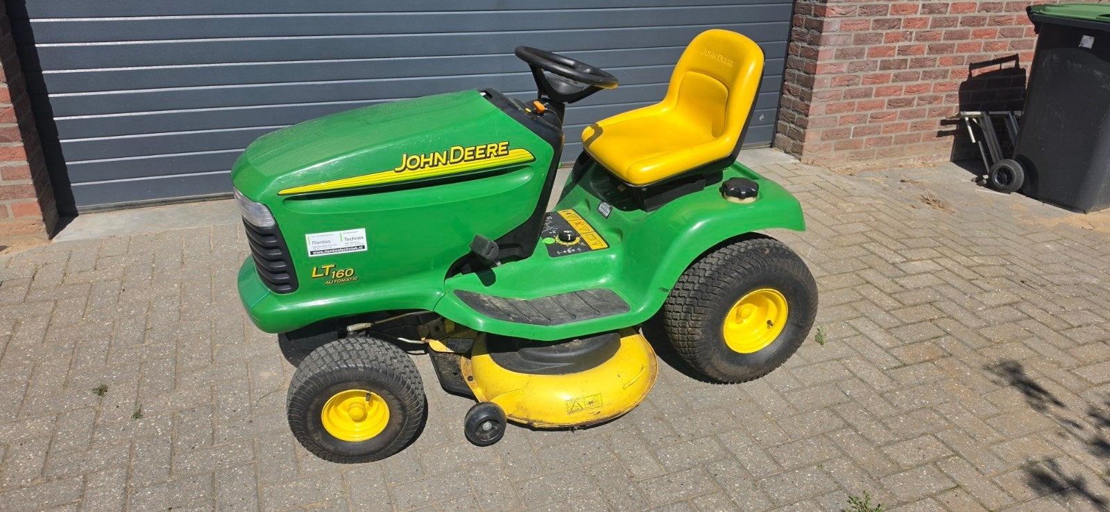 John Deere LT 160 mulch zitmaaier - Nette staat, beurt gehad, Ophalen, Zo goed als nieuw, John Deere, Mulchfunctie