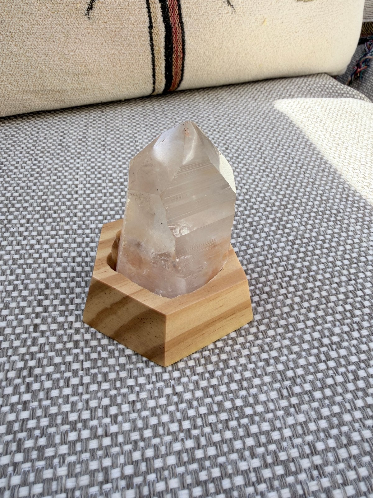 Lemurian crystal, Ophalen