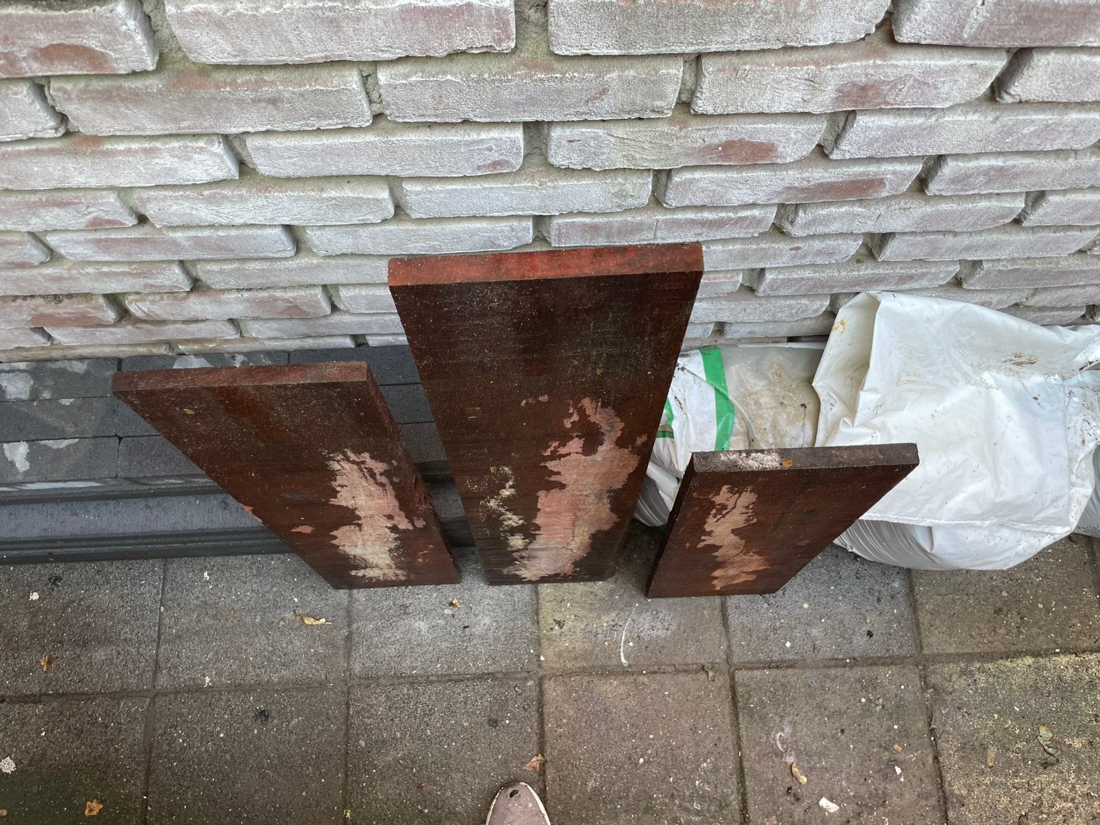 3x Hardhouten kantplank (ruw) 1,8/2 cm dik circa 20 cm hoog., Tuin en Terras, Ophalen, Zo goed als nieuw, 250 cm of meer, Planken