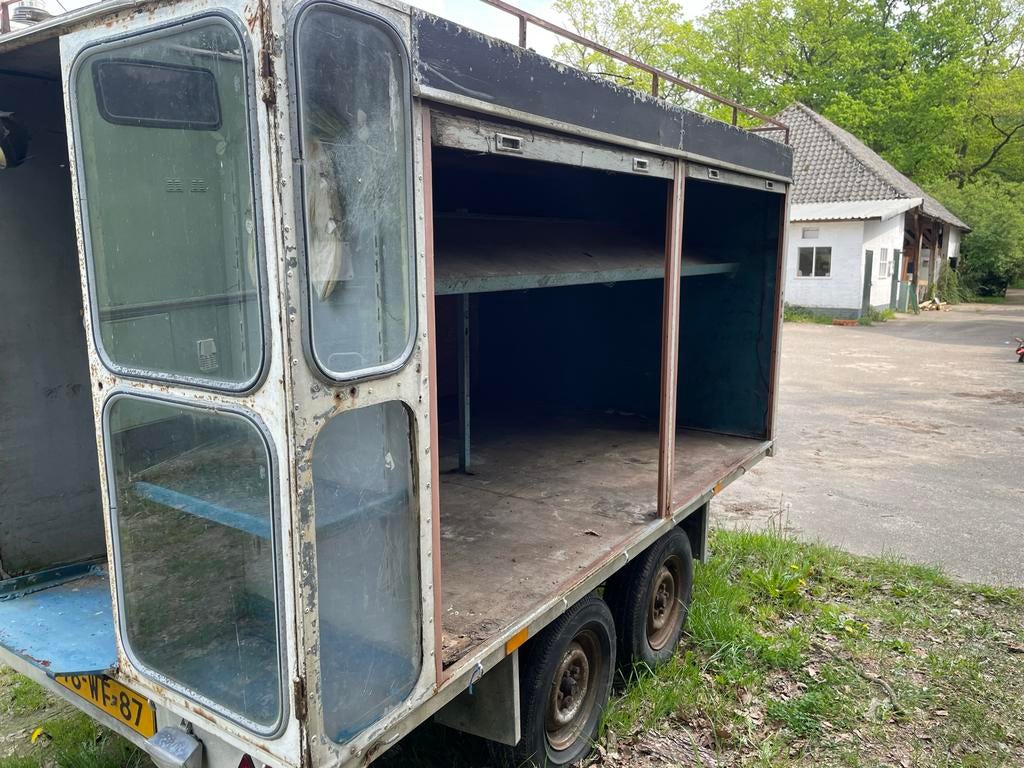 Tka, tandem asser Aanhanger met roldeuren, Ophalen, Gebruikt, Wit, 200 cm of meer