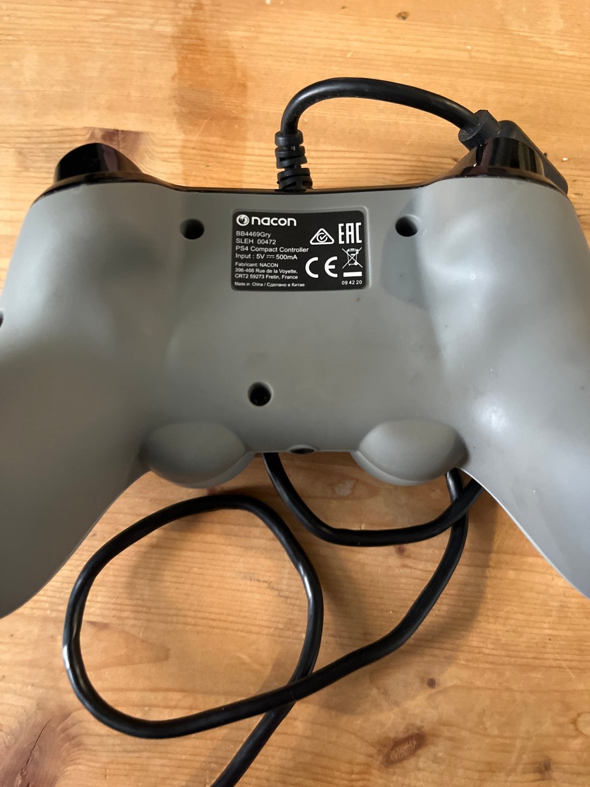 Foto 3 van Nacon Compact Controller bedraad voor PlayStation