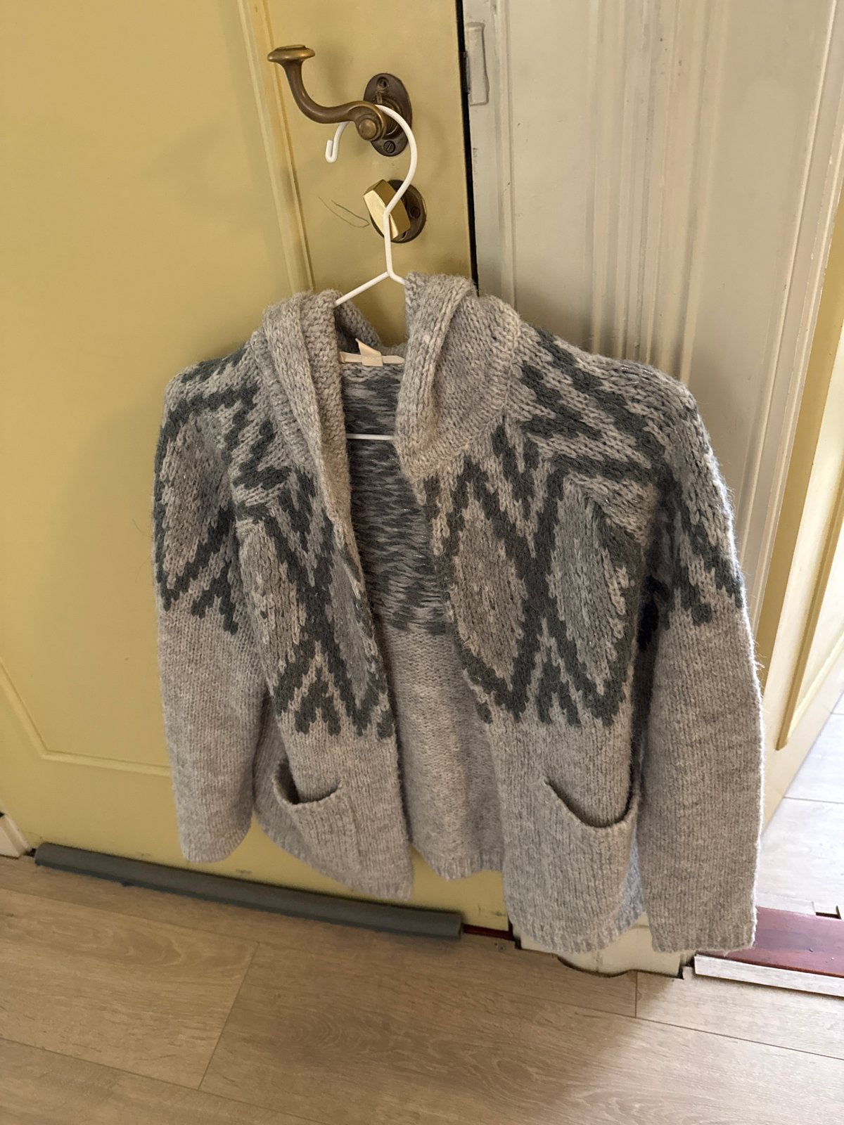 Esprit gebreid vest met capuchon - Maat M, Kleding | Dames, Truien en Vesten, Ophalen, Zo goed als nieuw, Maat 38/40 (M), Grijs