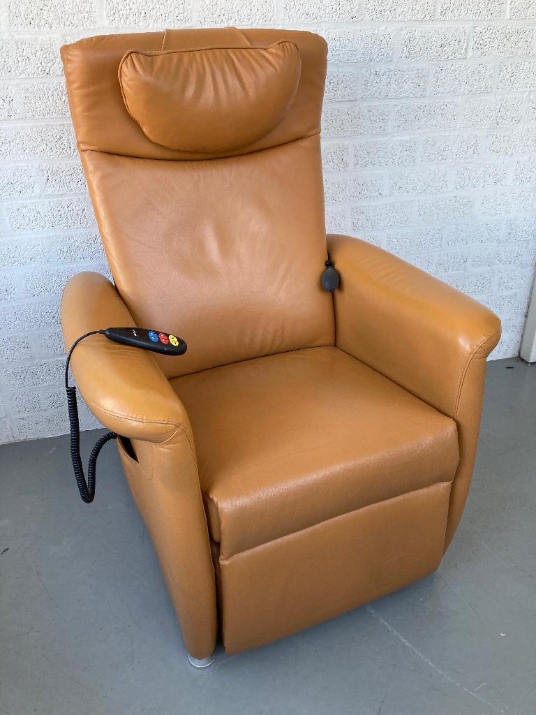 Fitform Sta-op/relax, leer, 3 mot, 50 cm br, i.z.g.s., Huis en Inrichting, Fauteuils, Ophalen, 75 tot 100 cm, Zo goed als nieuw