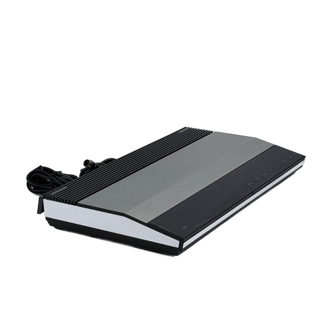 Bang & Olufsen Beogram CD4500 CD-speler, Bang en Olufson, Gebruikt, Support@bangenolufson.com, Bang & Olufsen Group
Peter Bangs Vej 15
7600 Struer
Denmark
