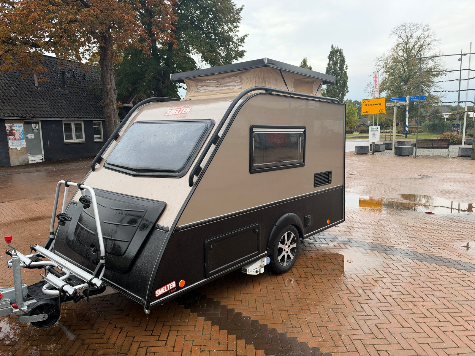 Kip Shelter uit 2021 met mover, luifel en zonnepaneel, Standaardzit, Tot en met 2, Particulier, Lengtebed