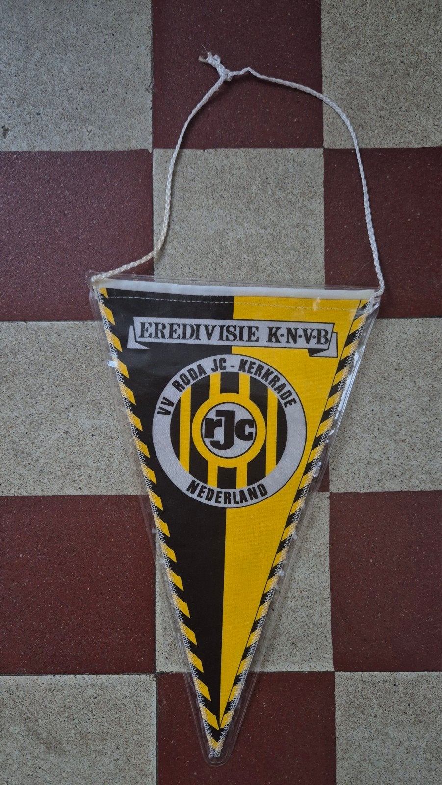 Vaantje Roda JC, Verzamelen, Sportartikelen en Voetbal, Ophalen of Verzenden, Zo goed als nieuw, Roda JC, Vaantje of Sjaal