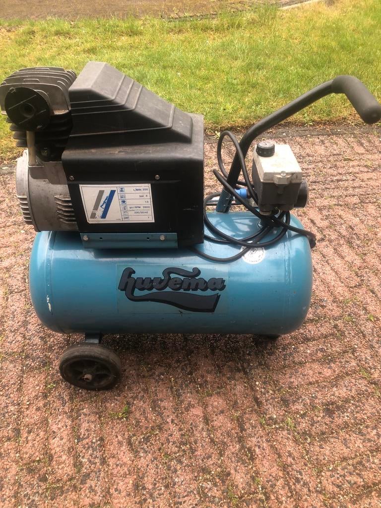 Huvema Compressor 25 liter tank, 200 l/min, 220V, Doe-het-zelf en Verbouw, Compressors, Gebruikt, 6 tot 10 bar, Ophalen of Verzenden