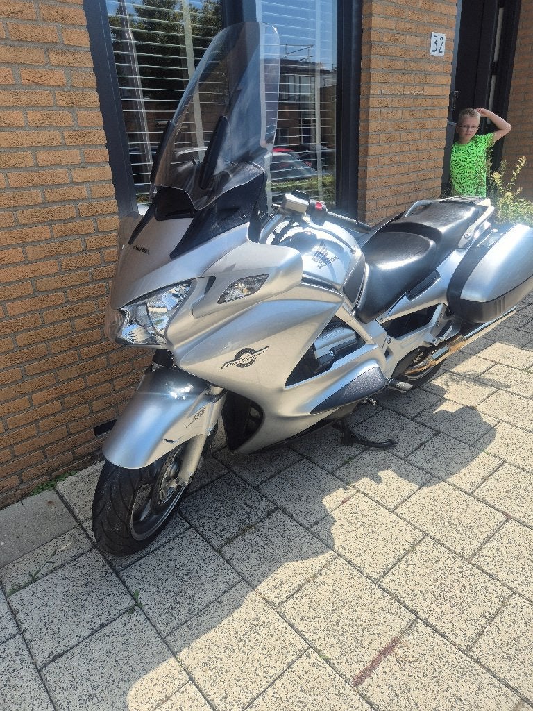 Honda Pan European ST1300 - Zeer goede staat, weinig km!, Motoren, Motoren | Honda, LED Verlichting, 4 cilinders, Motorrijbewijs A