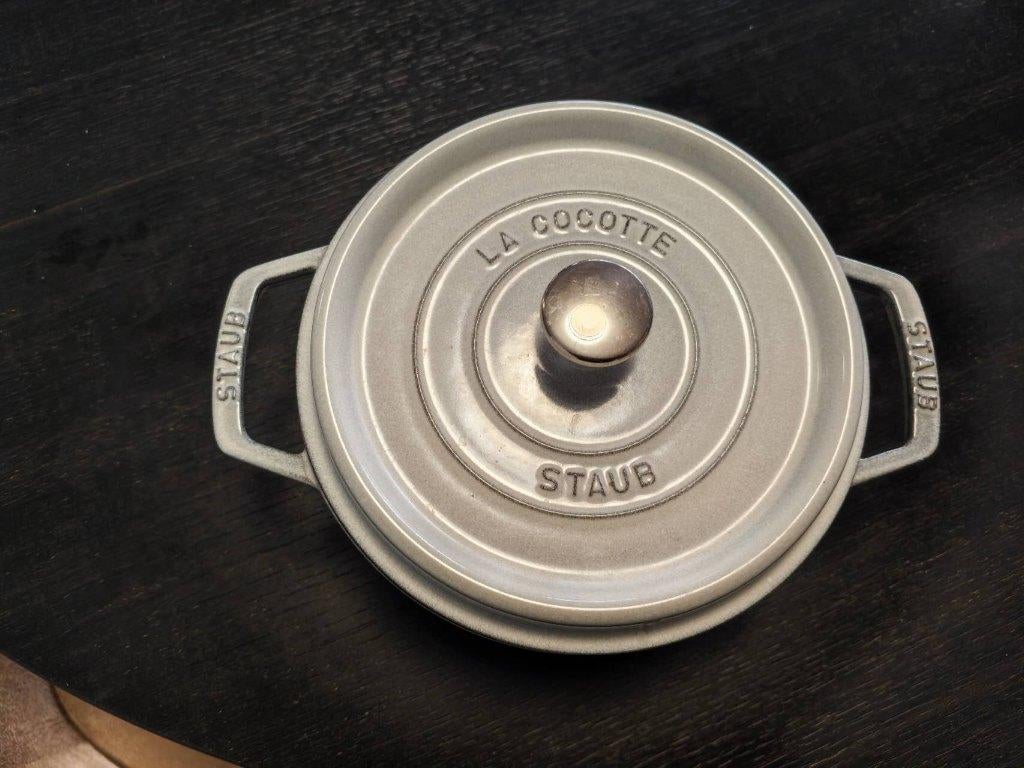 Staub La Cocotte 22 cm / 2,5 l, Rond, White truffle, Ophalen of Verzenden, Overige materialen