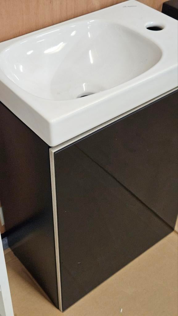 Fonteinmeubel Geberit Sphinx zwart rechts  NIEUW, Ophalen, Minder dan 50 cm, Nieuw, Wastafelkast