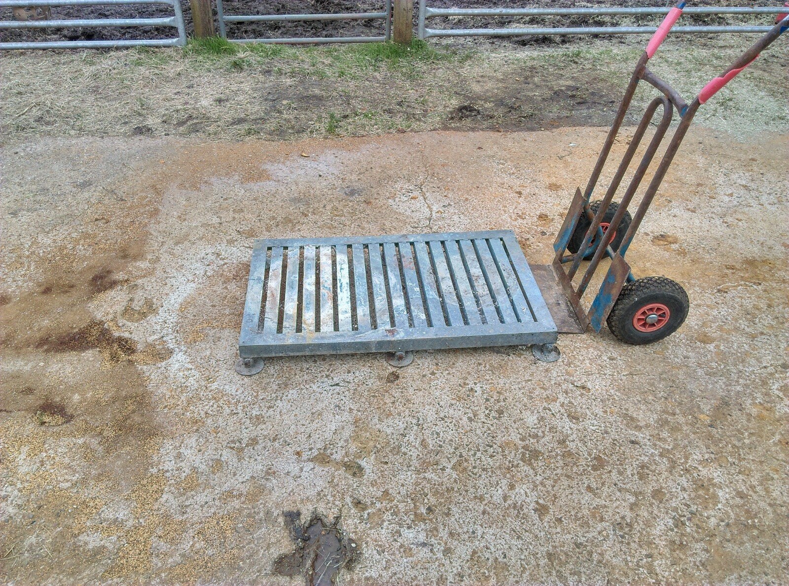 Machine plateau zware uitvoering, Ophalen, ., Zo goed als nieuw, .