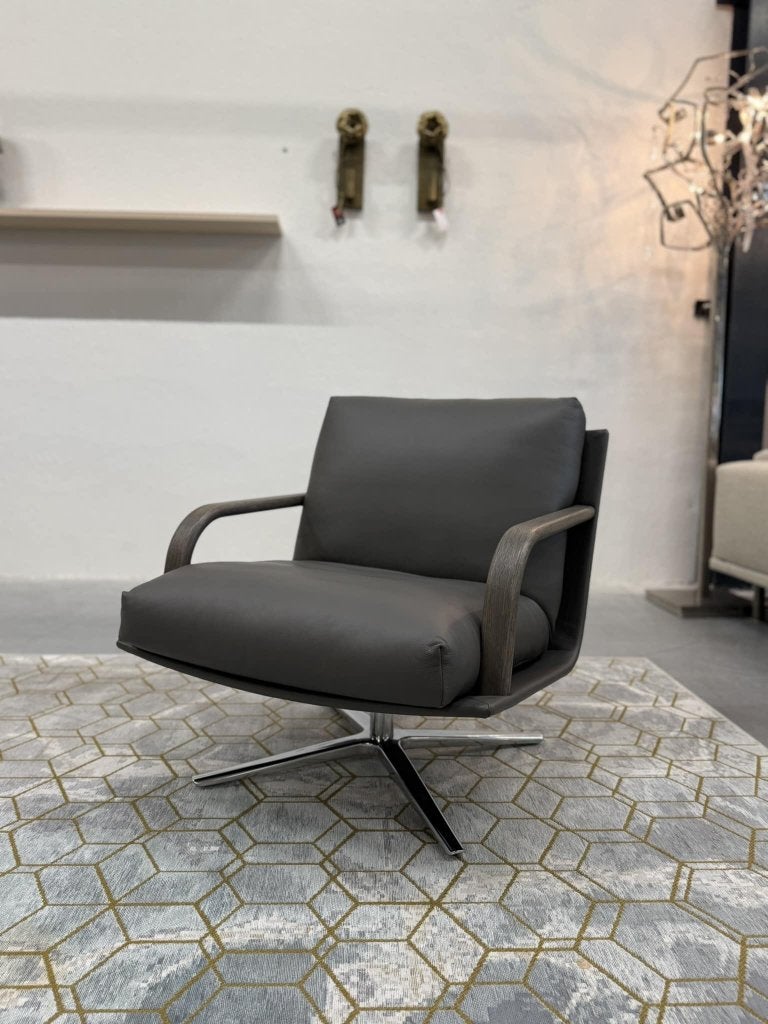 Nieuw Leolux Kudo Draai fauteuil grijs leer Design stoel, Leolux, Pode Montis JORI Rolf Benz Artifort Design on Stock, Info@leolux.nl