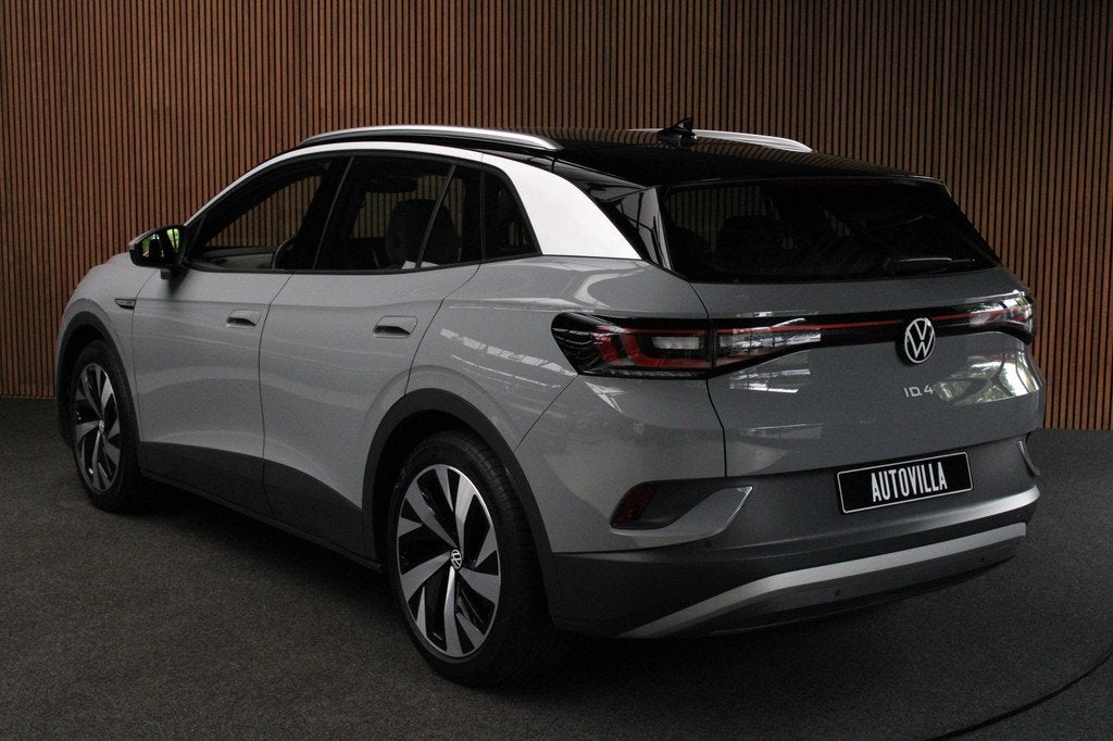 Volkswagen ID.4 Pro 77 kWh Navi ACC Camera Warmtep. Carplay, Auto's, Volkswagen, Automaat, Gebruikt, Zwart, 150 pk