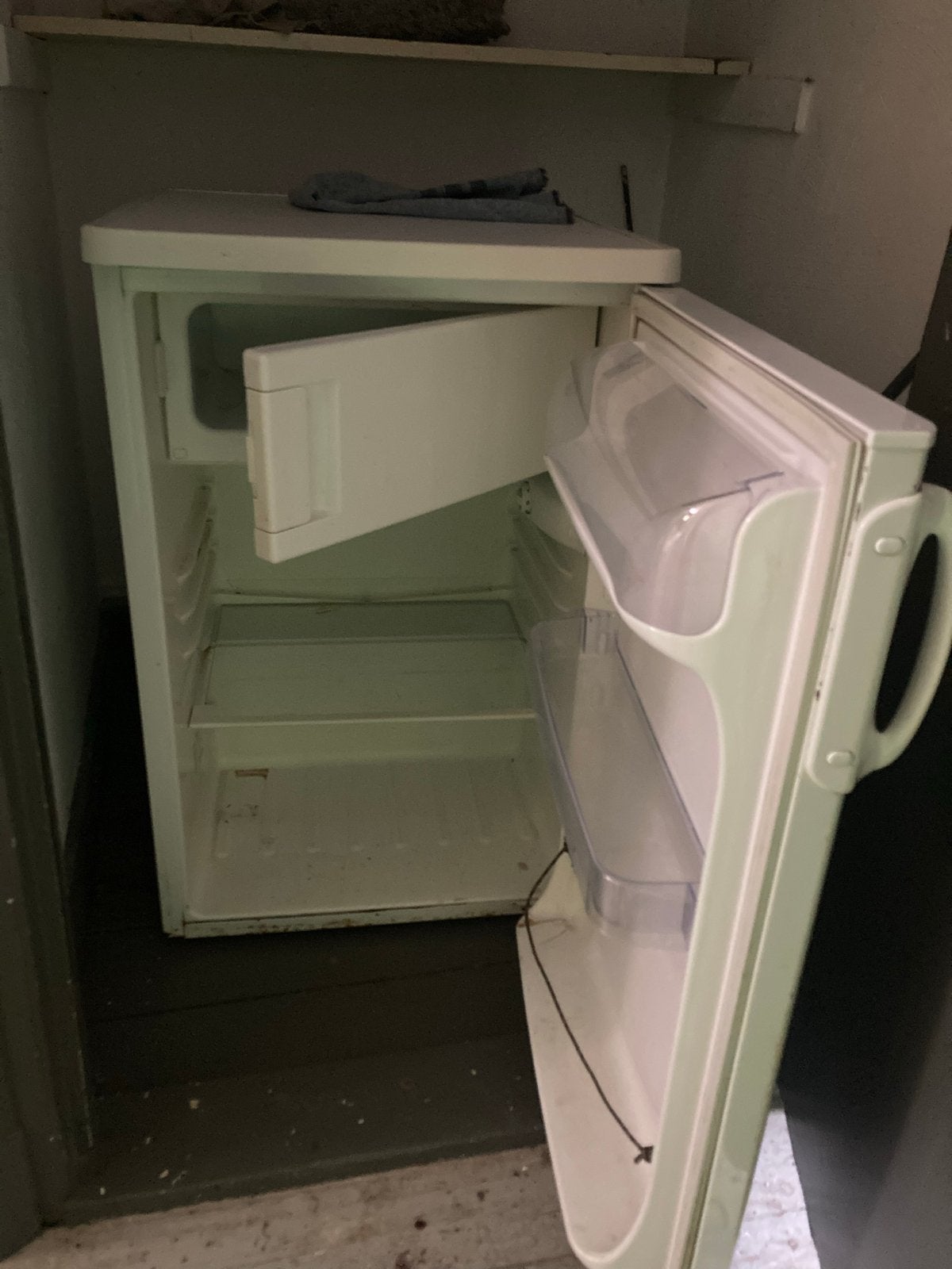 Kleine koelkast met vriesvak, Witgoed en Apparatuur, Ophalen, Gebruikt, Minder dan 75 liter, Met vriesvak