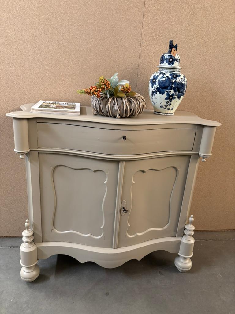 Brocante Biedermeier kast / commode / dressoir, Ophalen, Studio Larilo, Studiolarilo@gmail.com, Zo goed als nieuw