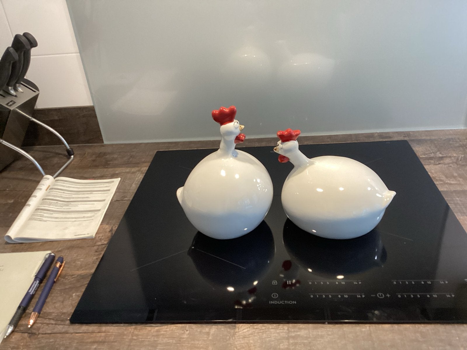 2 sierkippen voor keuken of vensterbank, Ophalen, Gebruikt, Wit, Steen/keramiek