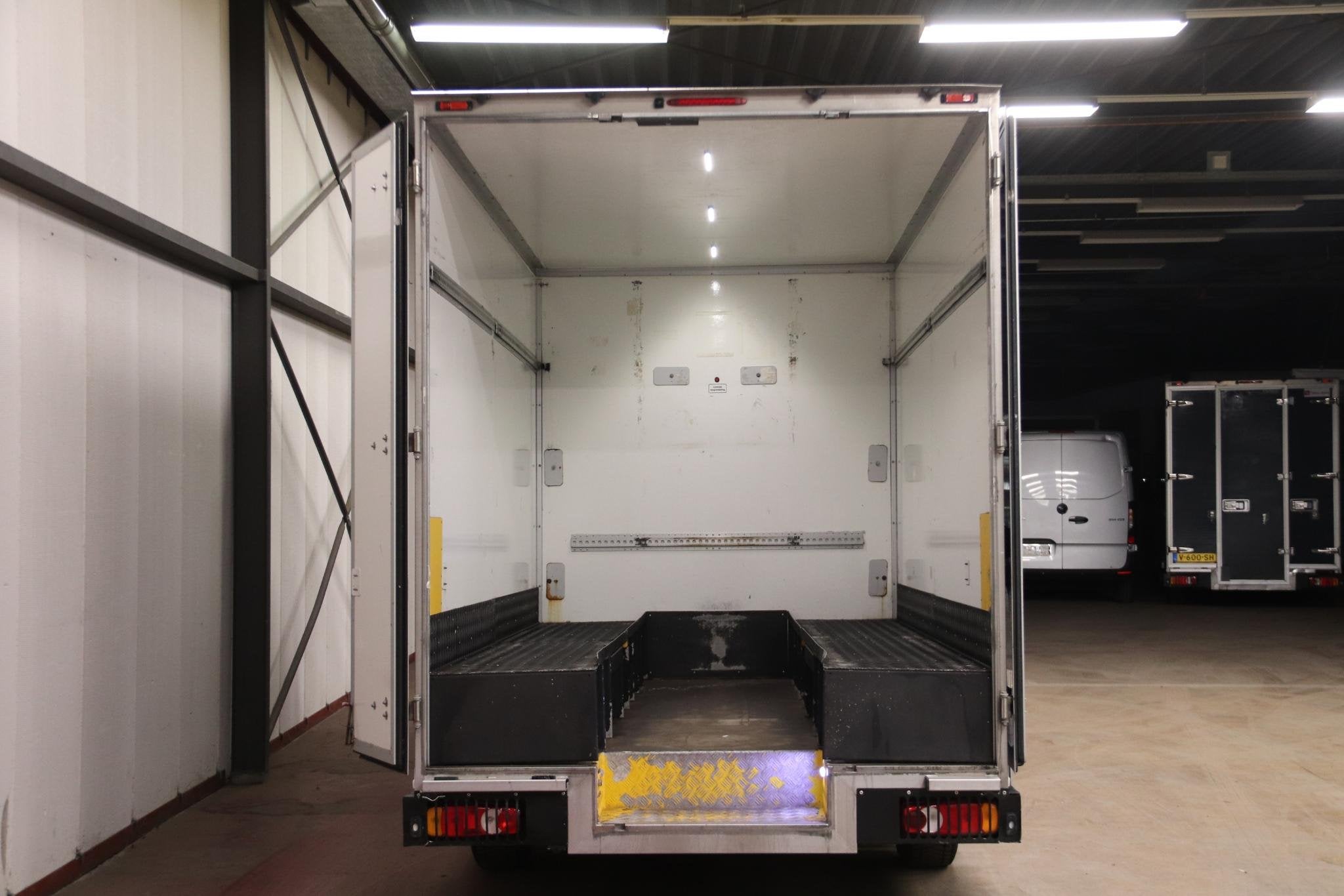 Renault Master 170PK AUTOMAAT LOWLINER VERKOOPWAGEN PAARDENW, Gebruikt, Euro 6, 4 cilinders, Renault