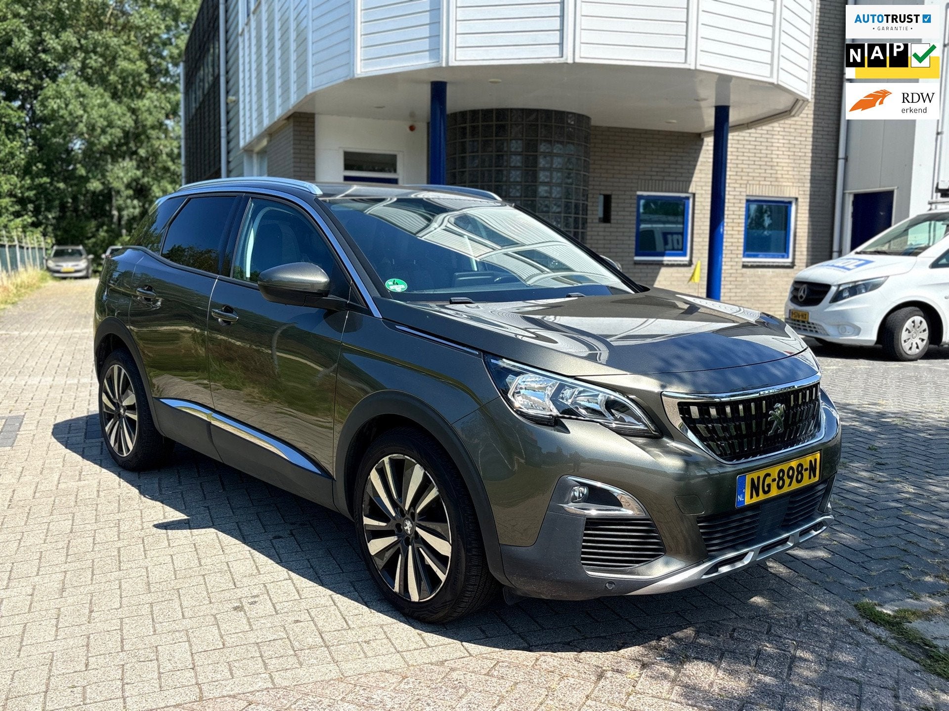 Peugeot 3008 1.2 PureTech Première/Pano/ECC/Keyless, Gebruikt, 1199 cc, Leder en Stof, Origineel Nederlands