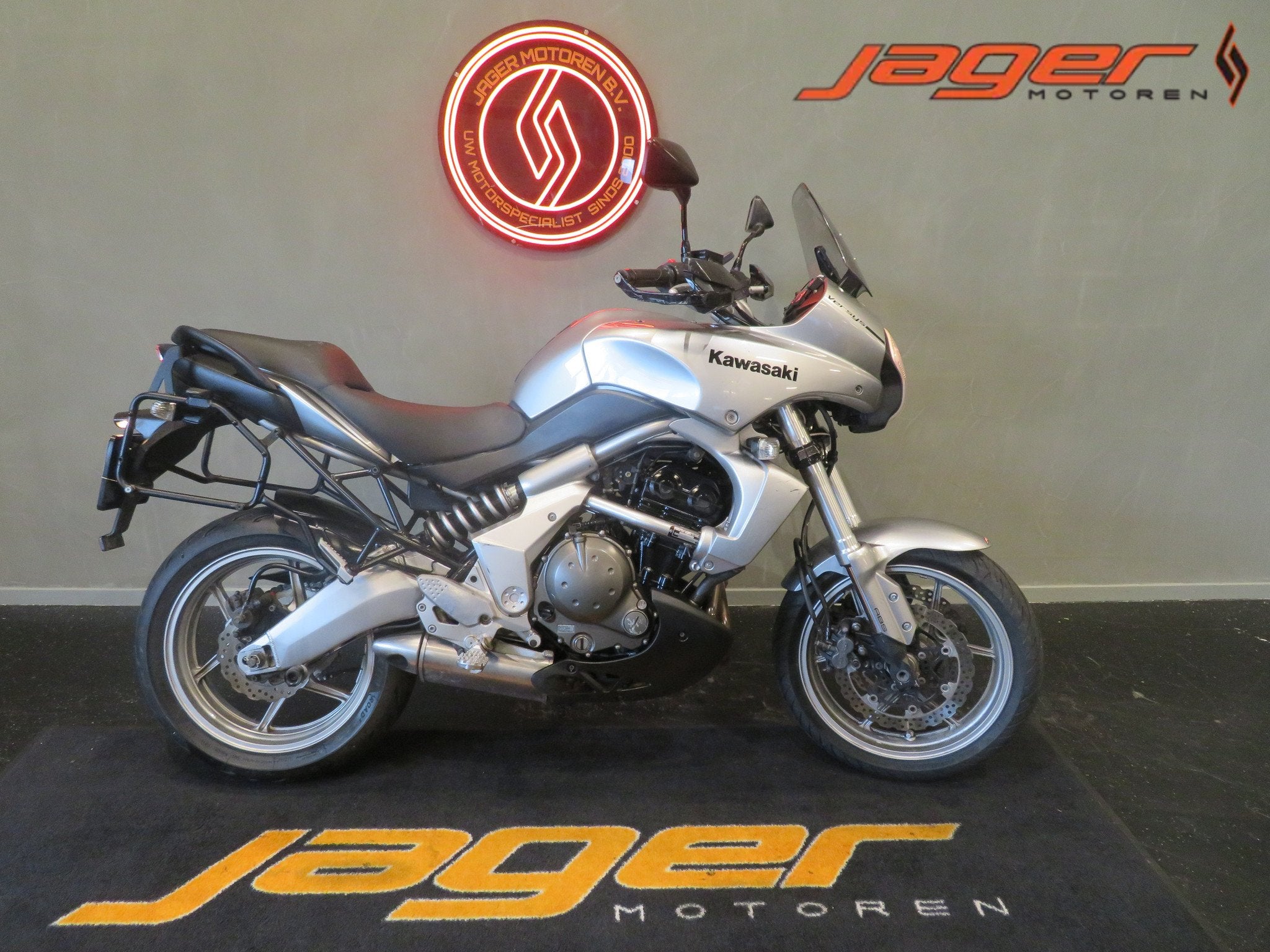 Kawasaki VERSYS 650 MOOIE TOERBUFFEL! (bj 2007), Bedrijf, Toermotor