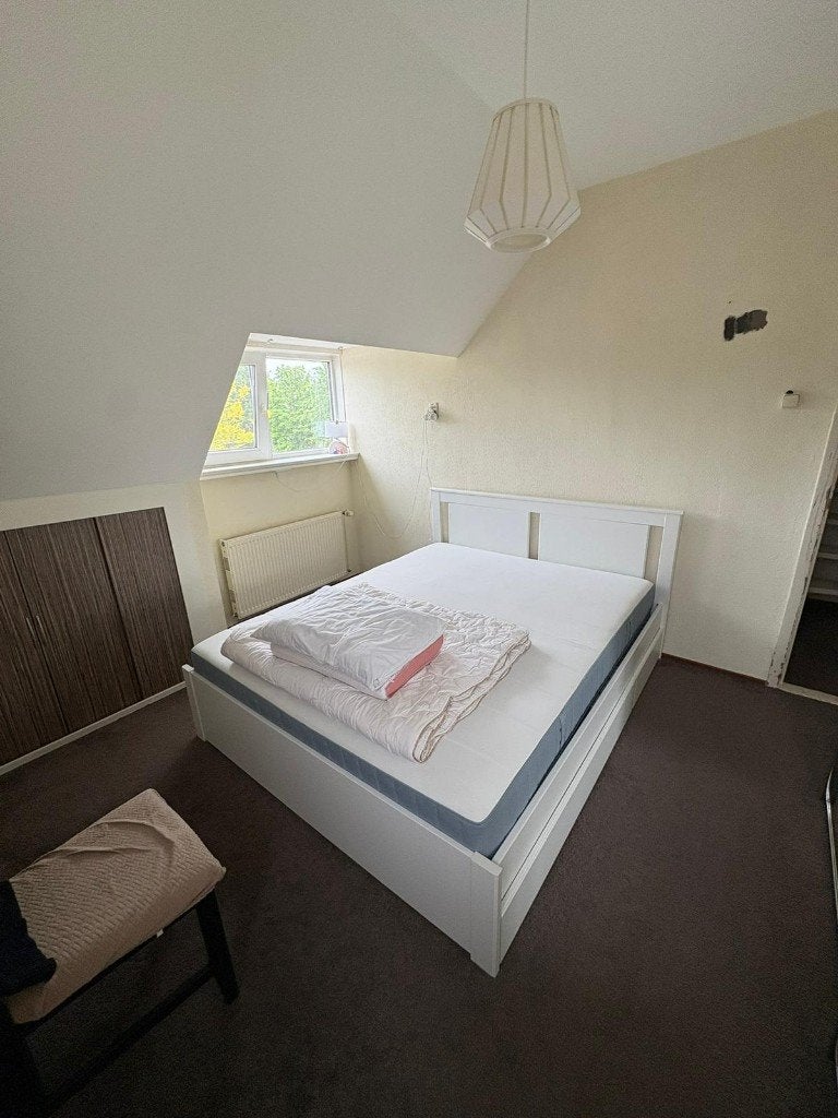 Rental Room Nearby Maashaven Metro Station, Huizen en Kamers, Kamers te huur, 20 tot 35 m², Rotterdam